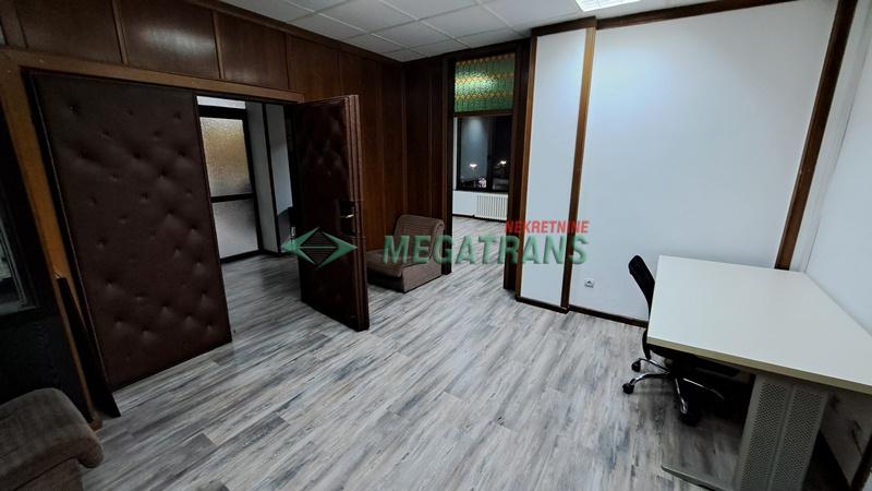 4 kancelarije, 108m2, za poslovni prostor - Sajam, Rumenačka ulica ID#6087