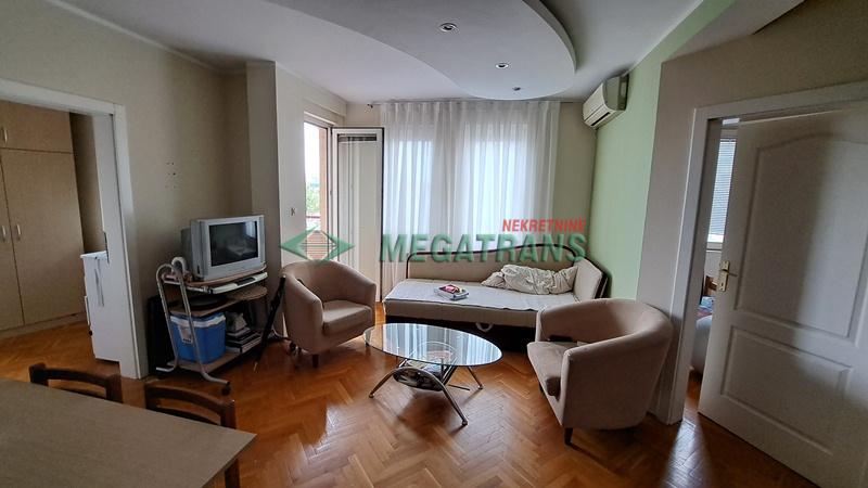 2.5-soban, 49 m2 sa kompletnim nameštajem i opremom ul. Branimira Ćosića ID#1281 140.000 €