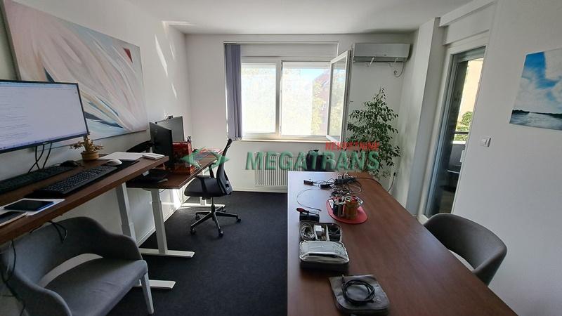 za poslovni prostor – lux, 3-soban, 2 ulaza u stan! 60m2, kuhinja kompletna ID#2876